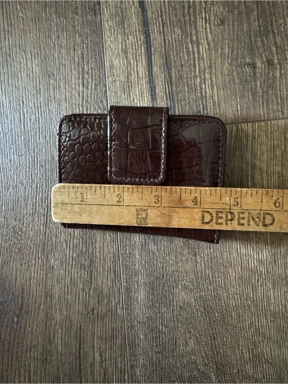 N/A compact croc